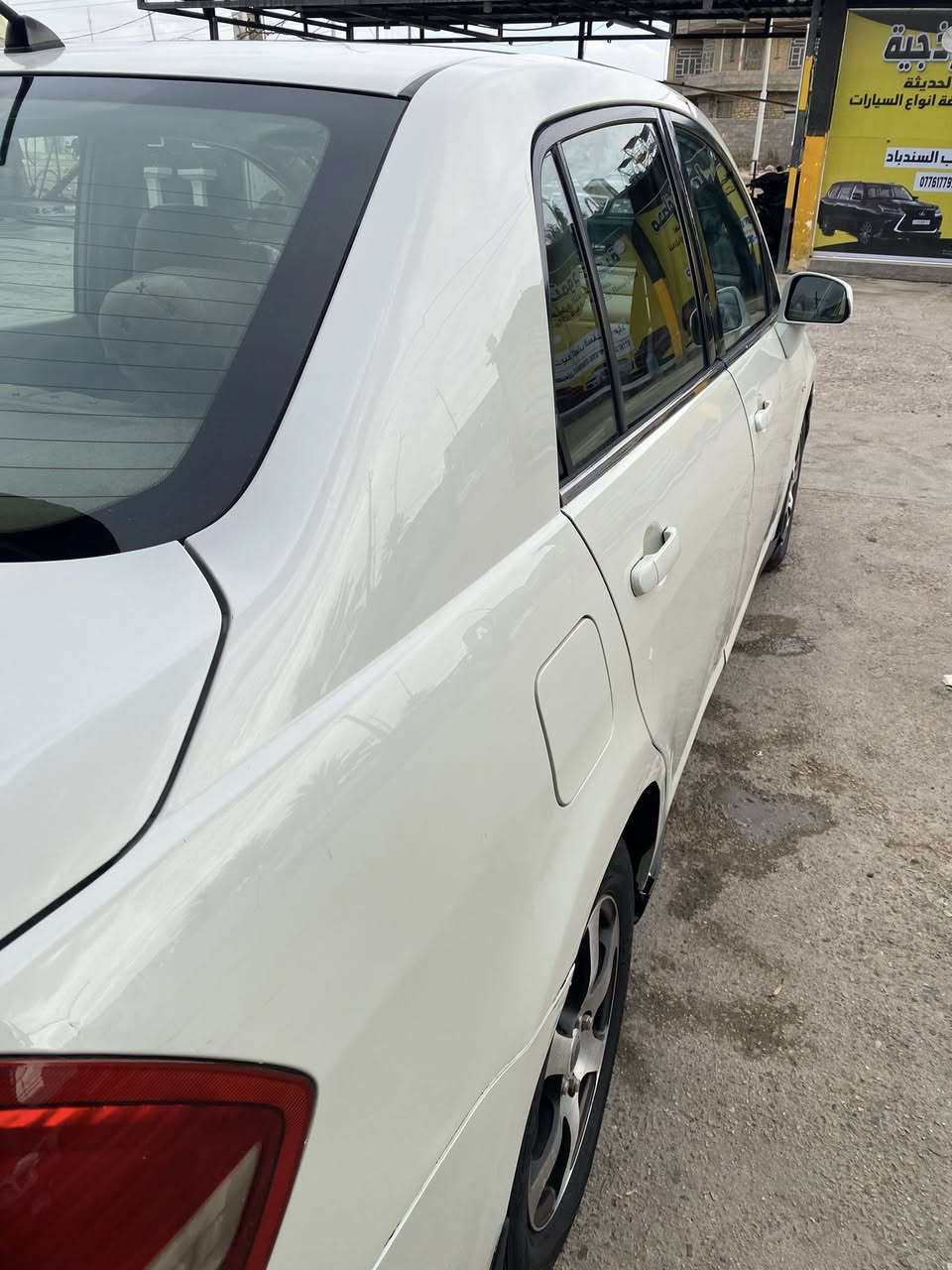 السلام عليكم

للبيع نيسان تيدا خليجي 2009 رقم بغداد الانلكيزي باسمي

محرك 1600 كير atf المرغوب محرك وكير مكفولات 

تبريد ثلج تخم تاير جديد حداديه امامية خلفيه جديده 

ما ناقصها كلشي كهربائيات بلاديه ما ملعوب بيهن 

صبغ 5قطع بدون دواخل . السعر 75 وبيها مجال للشراي

مكان السياره الأنبار الرمادي ‭٠٧٨١ ٨٨٧ ٤٧٧٣‬
