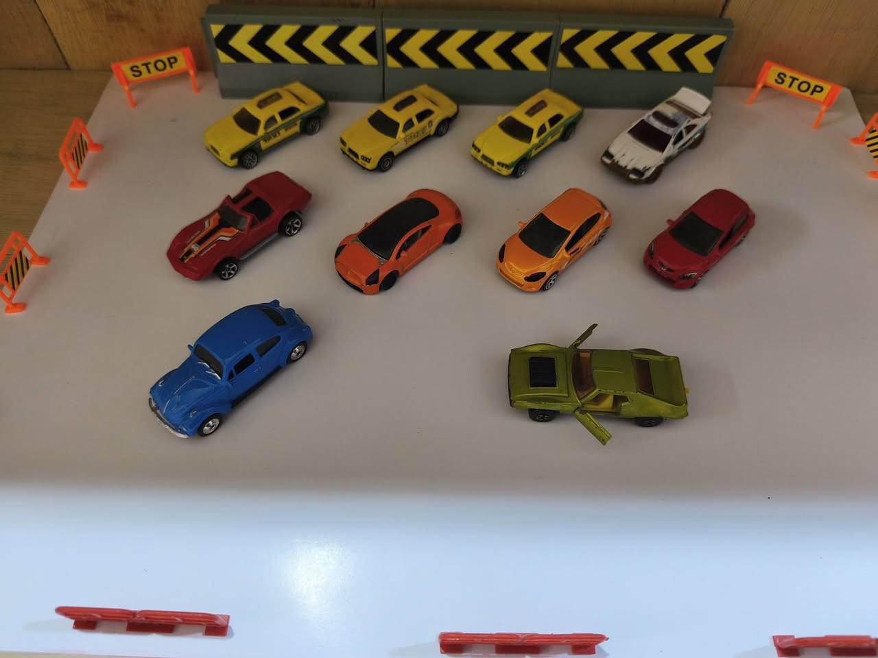 السلام عليكم .
للبيع سيارات حديد حجم 64 هوت ويلز و ماتج بوكس سعر القطعة الواحدة ٢٠٠٠ دينار فقط يتوفر توصيل .


**إذا كنت صاحب هذا الإعلان وتريد حذفه لأي سبب، رجاءا أرسل رسالة إلى الدعم الفني**