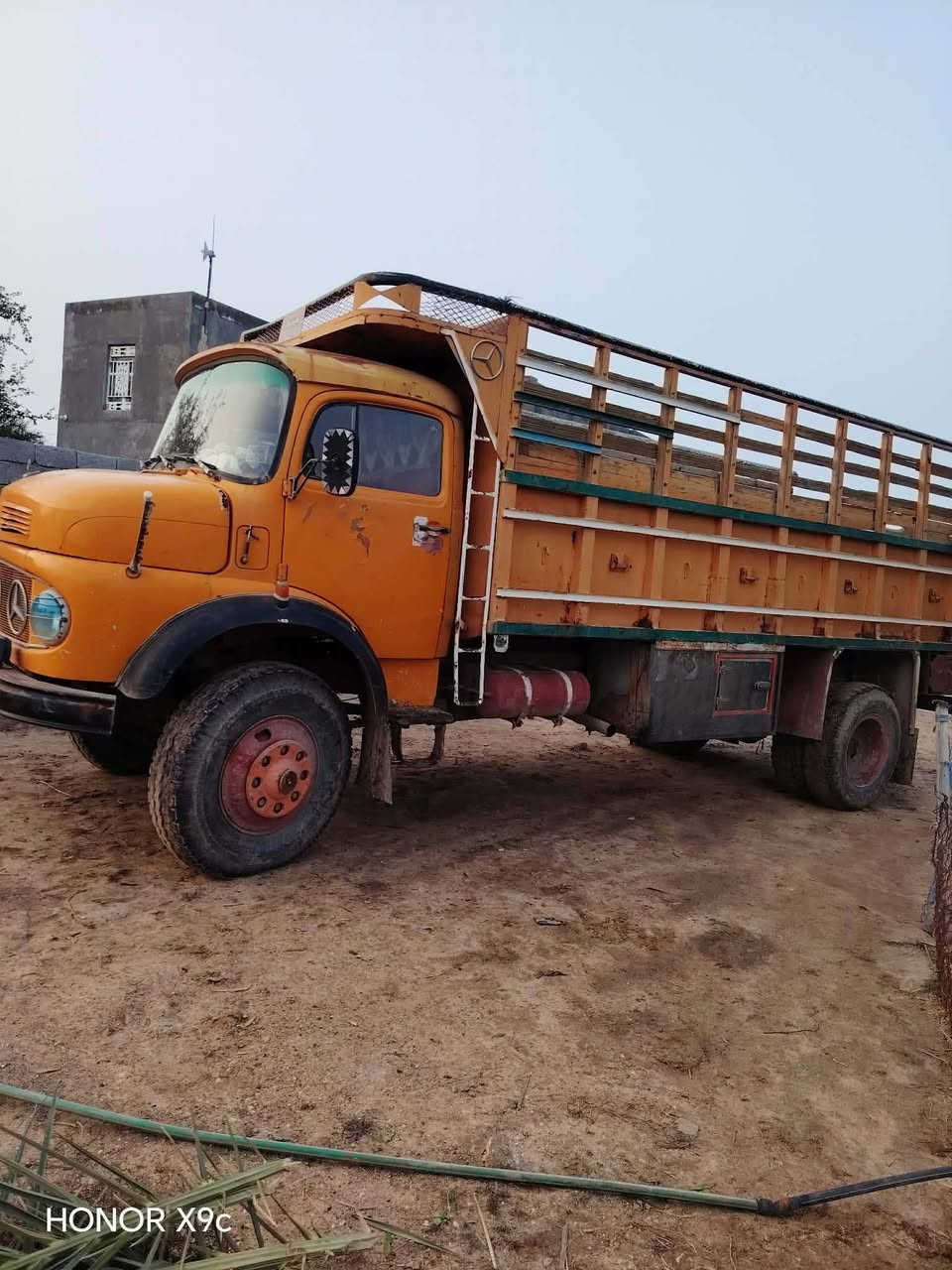 الاتصال على الرقم ***********
