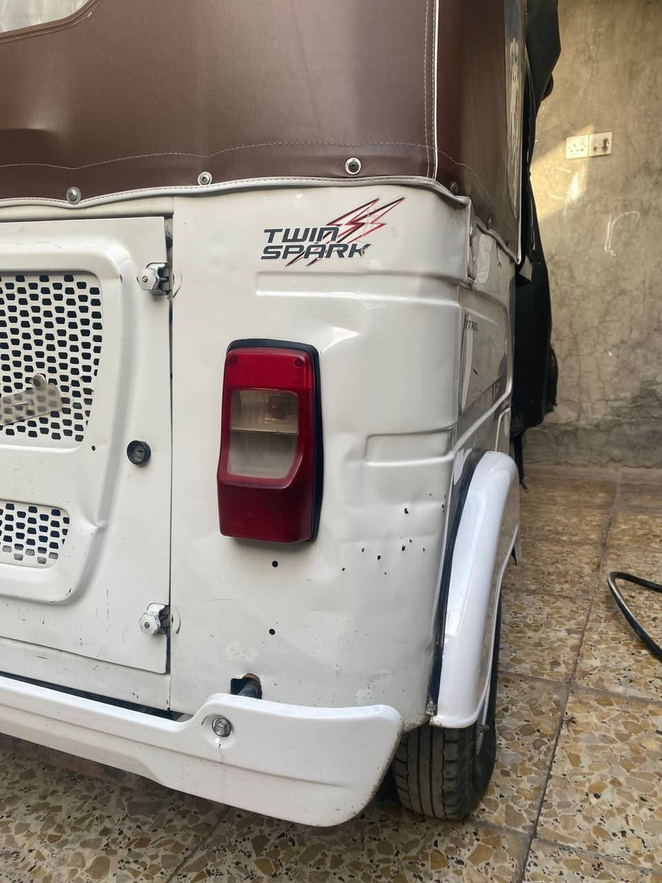 السلام عليكم تكتك للبيع موديل 21 اوراق كامله تكتك خير من الله تجفيت شركه لا تنقيص لا  تبخير مكاني شعله الصدرين رقمي ***********
