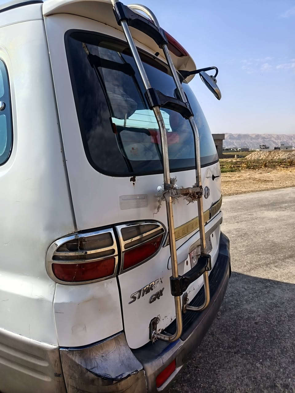 اسلام عليكم للبيع ستاركس 2007اصل وفصل سياحي اربعه دسك تدفئه بكشن السايق ولراكب  اشواصي كفاله كير محرك اكسل شرط مصبوغه حزام تخم تايرات اربعه جدد  رقم كركوك صدامي تحويل ثاني يوم   سعر 75 وبيه مجال قليل ***********
