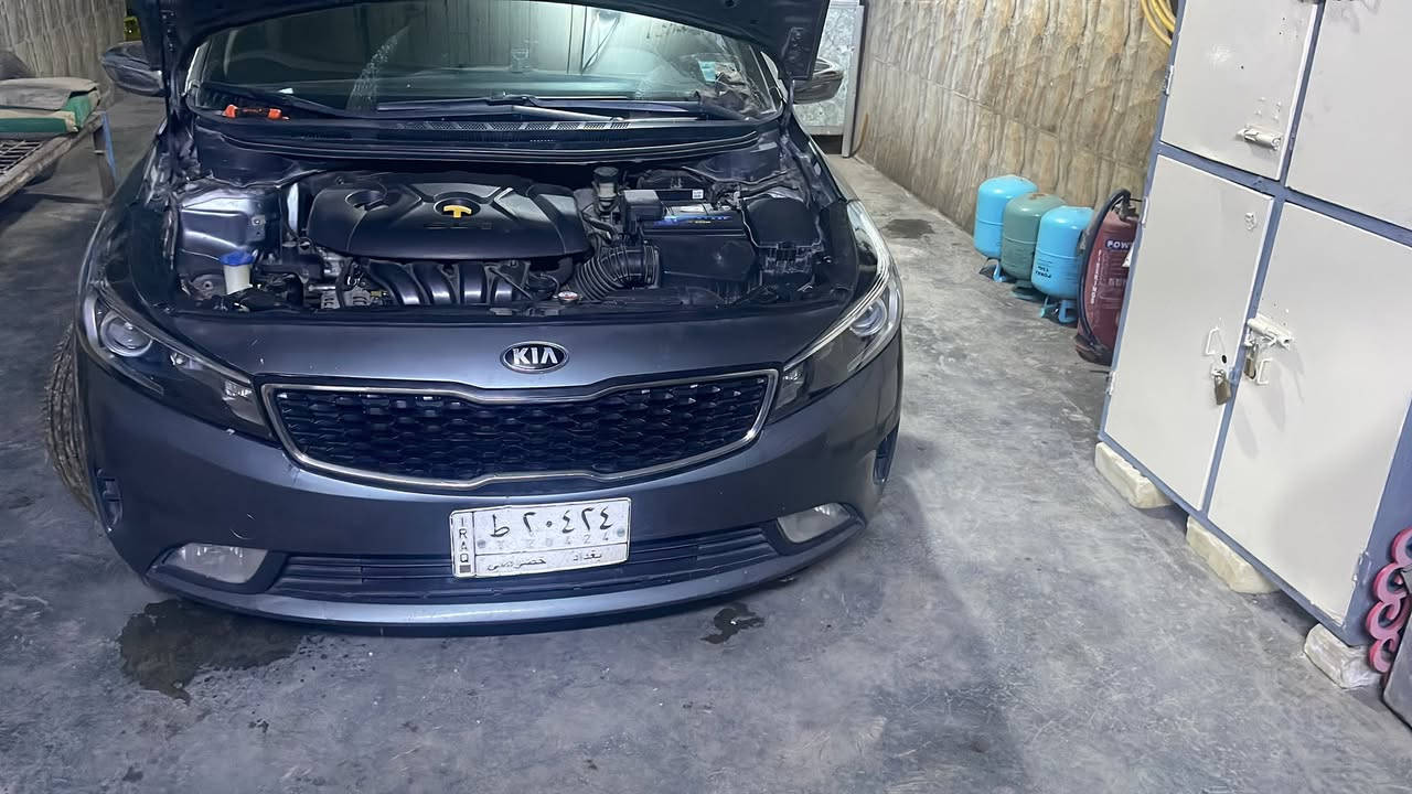 كيا فورتي موديل 2016 
بغداد 
السعر 90 ورقه وبيه مجال بسيط 
السياره كامل مابيه اي نقص
التواصل مع الرقم ***********
