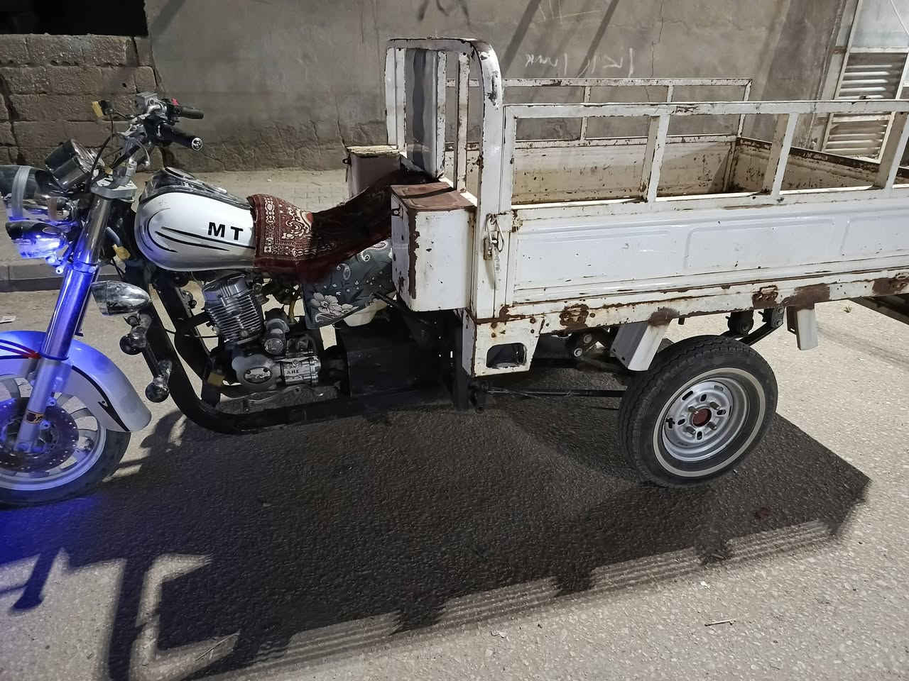 ستوته للبيع 2008رقم اسود تعمير  نكره سلف سعر واحد وميه ***********
