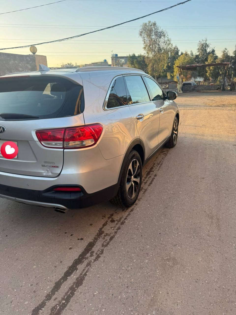 سلام عليكم 
سورنتو 2017
امريكي بدون حدث اكلين 
4سلندر جيتي اي تيربو 
فول موصفات عده الفتحه 
5 ركب 
رقم ديالى 
سونار داخل الصور 
ماشي 90 
مكينه كير صدر مكفول 
سعره (185) بيه مجال 
عنوان ديالى بعقوبه تحرير 
***********
