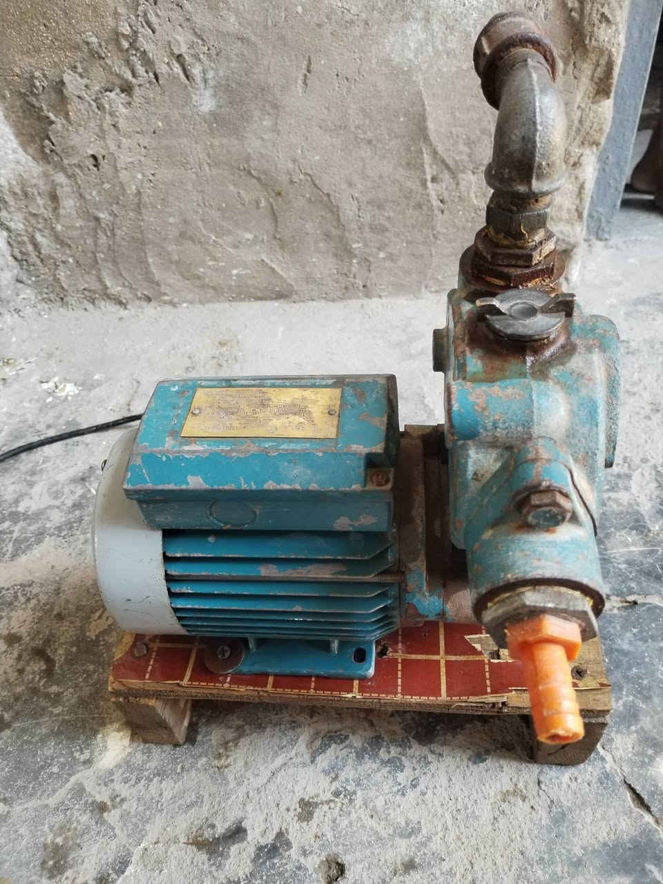 سلام عليكم ماطول ماي شغال حجم كبير رقمي *********** سعر ٥٠ بي مجال
