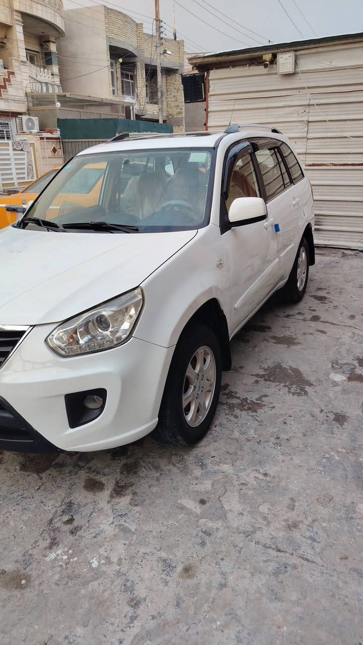 السلام عليكم تيكو شيري للبيع 2012 كير كهربائي محرك 1800 معروفه مواصفاتها فتحه تحكم السيرين مري تحكم تدفئه تبريد تدفئه كوشينات سياره ما بيها صبغ بس بيها بارد بالباب بنيد جارد شويه السياره مكفوله خير من الله محرك غيرها يخبلن سياره باسمي شرط التحويل ثاني يوم عنوان بغداد حي العامل قرب محكمه البياع الاستفسار اتصال سعر 61 ورقه وبيها مجال حك الجايه ***********
