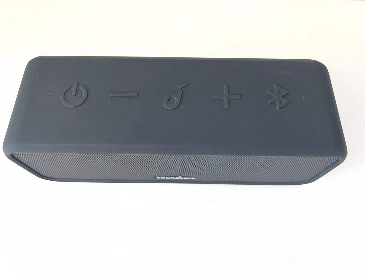 السلام عليكم .. شباب سماعة سبيكر انكر شحن  صوتها حلو بس خنة بسيطة انطيني سعر ويالعافية


**إذا كنت صاحب هذا الإعلان وتريد حذفه لأي سبب، رجاءا أرسل رسالة إلى الدعم الفني**