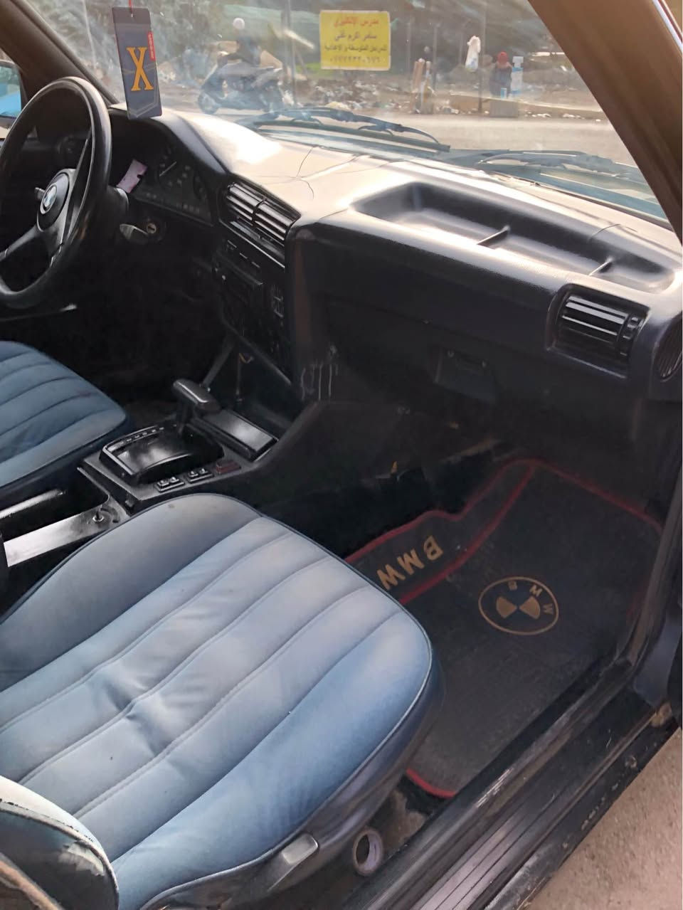 🚗 BMW 320 – موديل 1991 🚗
📌 المواصفات:
🔹 الفئة: 320
🔹 الموديل: 1991
🔹 القير: أوتوماتيك
🔹 الماشي: 240,042 كم
🔹 السيارة نظيفة وما ناقصها شي
🔹 مصبوغة عام (بدون حوادث قوية حسب المعاينة)
🔹 المحرك والكير بحالة جيدة جدًا
❄️ التبريد:
الكمبريسر شغال
الفان يشتغل
تحتاج فقط تعبئة غاز (ما يطي هواء بارد حاليًا)
💡 الكهربائيات والإنارة:
إضاءة زنون شغالة بالكامل
كهربائيات كاملة
إنارة داخلية شغالة
قير ومحرك وضعهم ممتاز
🎵 الداخلية والصوت:
مسجل بلوتوث
الصوت شغال
الداخلية نظيفة جدًا
ما بيها شك أو مشاكل
🔧 الصيانة:
معمول إلها قبل فترة:
أدامة لمنظومة البنزين
ماء
كهرباء
اريل كهرباء (يصعد وينزل)
📄 السنوية:
غير ساقطة ✅
💰 السعر:
35
قابل للتفاوض بحدود بسيطة جدًا
📞 ملاحظة:
يرجى من المشتري يجيب وياه شخص يفتهم بالسيارات حتى تسهل عملية البيع إله ولي 🌹
📱 رقم الهاتف *********** بغداد, العراق
