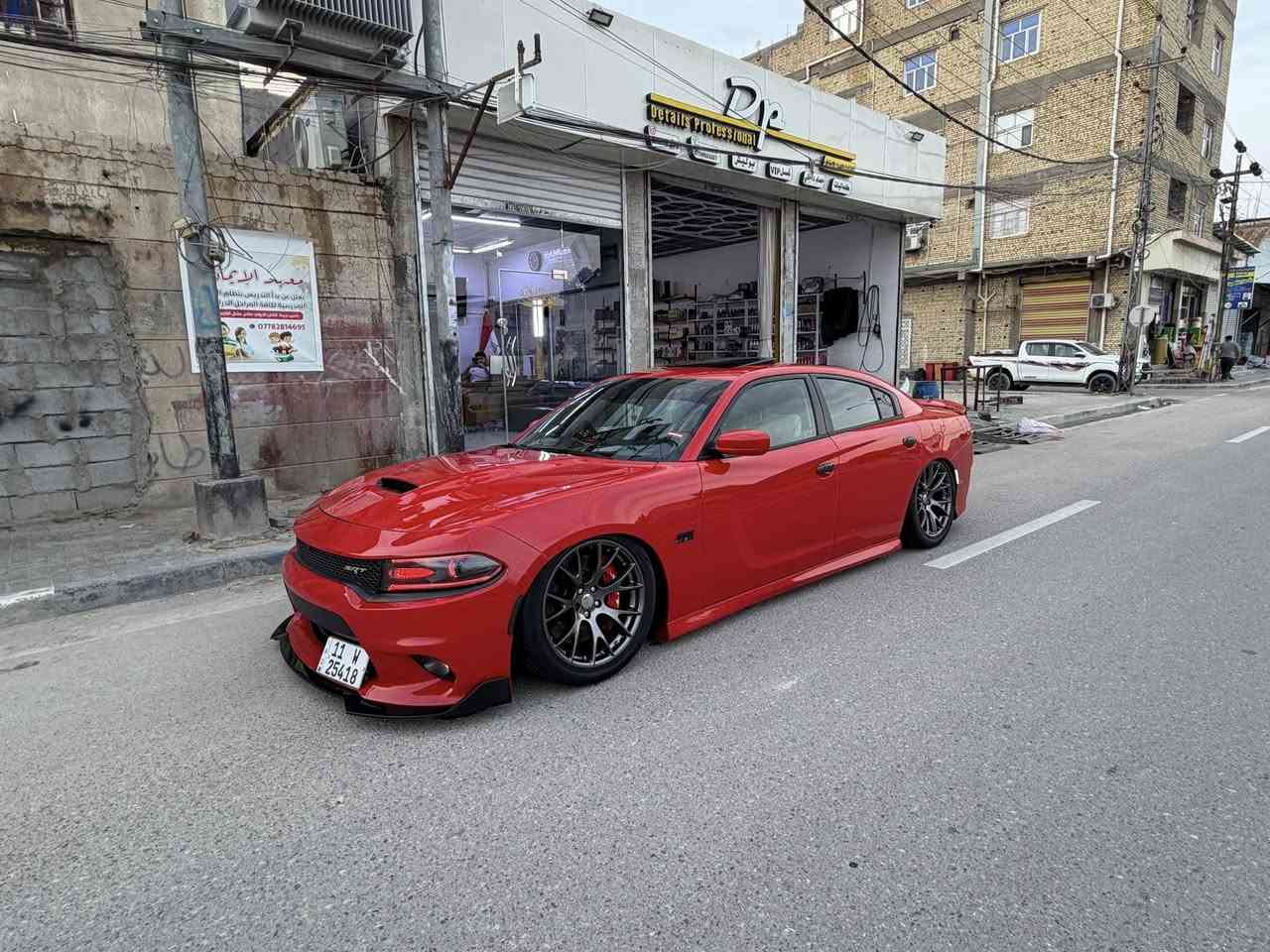 سلام عليكم 
جارجر للبيع موديل2015 SRT اصل خليجي
كفاله من صبغ وضربه فقط بارد 
عليها تغليف ببي اف
فول مواصفات 
رادار امامي  جانبي بل مري
كشن كنتار تدفىه تبريد
خزن ميموري ستيرن كهرباء فول الفول
هواي غراض عليها سياره
جوبلس اير لفت )
شوته
برمجه 
هدرزز
سياره جديده احله من صور
للتواصل ***********
0770745838
