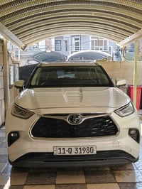 للبيع هايلاندر Limited 2023 ماشية 29 الف ميل قابله للزيادة السياره ملي...