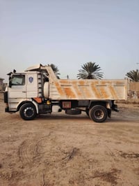 اسلام عليكم اخوان سكانية113 للبيع رقم انبار الماني. موديل 93. مكينة 88...