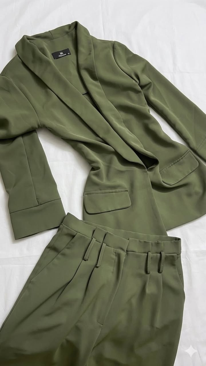 ملابس للبيع ملبوسه مره وحده  السعر خاص


**إذا كنت صاحب هذا الإعلان وتريد حذفه لأي سبب، رجاءا أرسل رسالة إلى الدعم الفني**