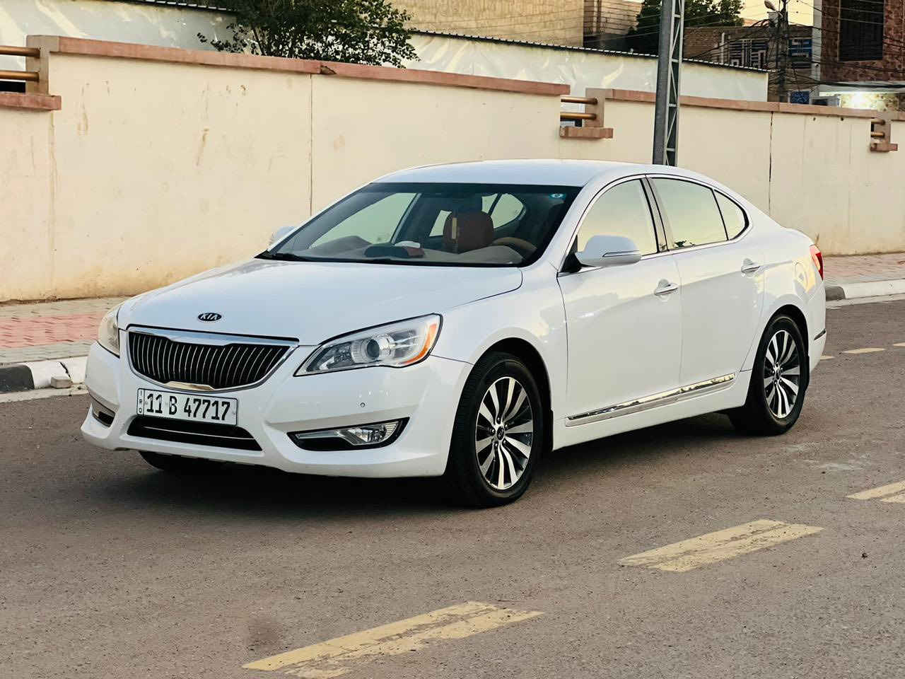 السلام عليكم للبيع كيا كادنز موديل2013 وارد خليجي مكفوله من الضربه بيها صبغ بنيد ودور الجاملغ سياره فول عده الفتحه شاشه تحكم ستيرن كشنات جلد تدفئه تبريد  بلمري محرك6v رقم بغداد بسمي سنويه لل2028 قطعتين تبريد داخل بيجي سياره اي نقص مابيها كير محرك حداديه تخم تاير تبريد جاهزه من كلشي السعر123
عنوان السياره كربلاء المقدسه
للاستفسار اكثر اتصل***********
