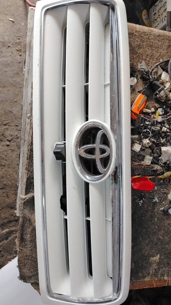 سلام عليكم بيع وتحوير انواع العطرات للملكه وراس ثورفلات والبطه بيد ابوحيدر النجفي بدايه صناعي النجف مقابل مجمع محمدشبع ***********يوجدتوصيل جميع المحافظات
