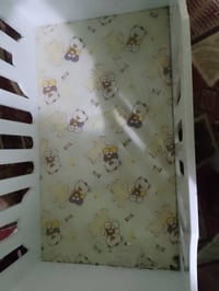 سرير اطفال جديده مامستخدم دوشك جديده بجيس او غشوه وياه سعر 100اوبيه مج...