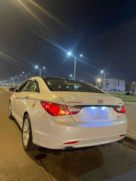 وبيها صبغ شبه احزام السونار موجود جوه السياره جاهز 

مكينه كير تبريد ثلج حداده 50 بل الميه رقم بصره تحويل 

سنويه ال28        السعر (85) وبيها مجال الأشراي 

        ***********
