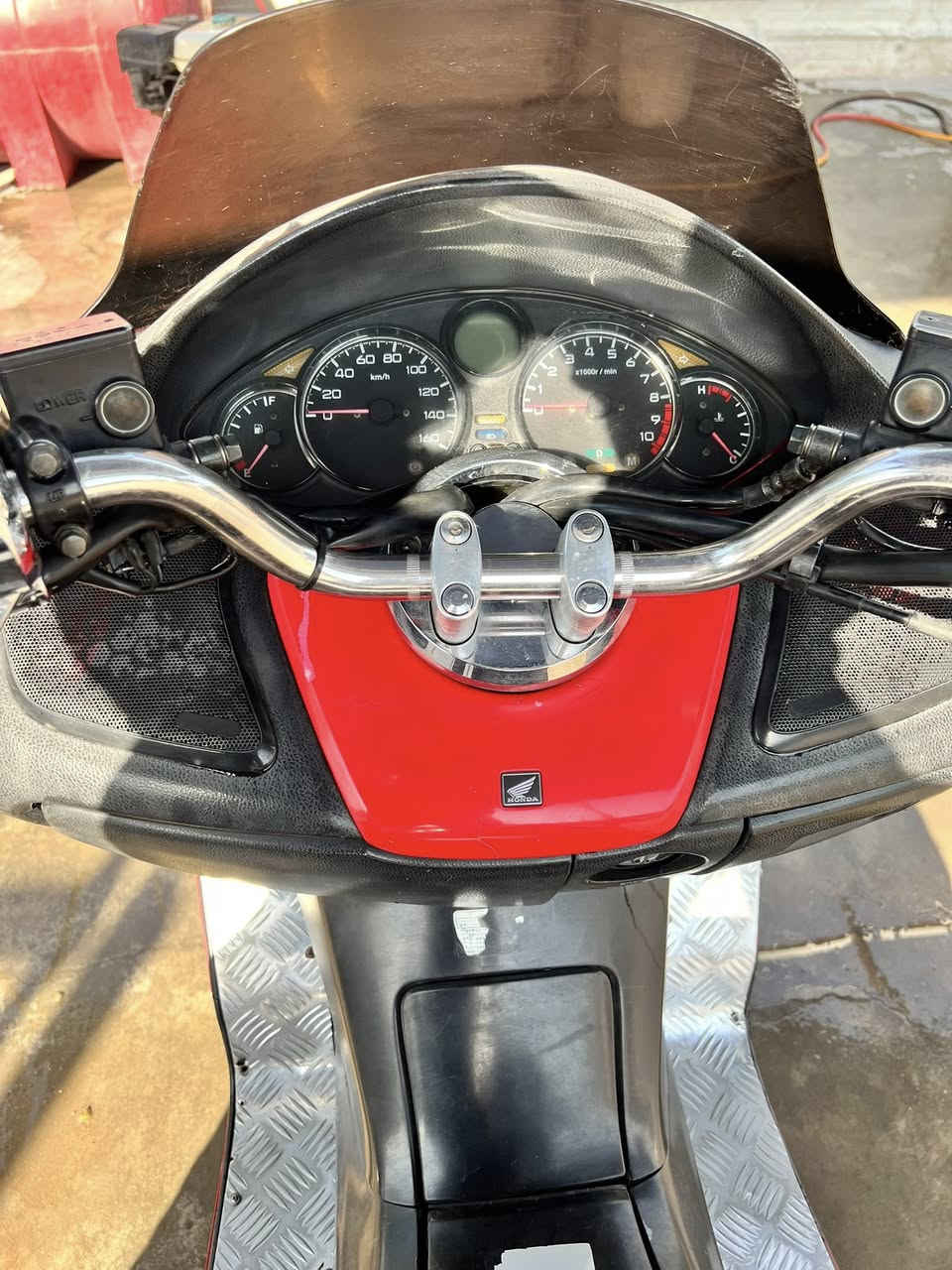 السلام عليكم شباب صفر 8بيه خيط تبخير الكير ملغي السعر 700 اوبيه مجال لطيبين


**إذا كنت صاحب هذا الإعلان وتريد حذفه لأي سبب، رجاءا أرسل رسالة إلى الدعم الفني**