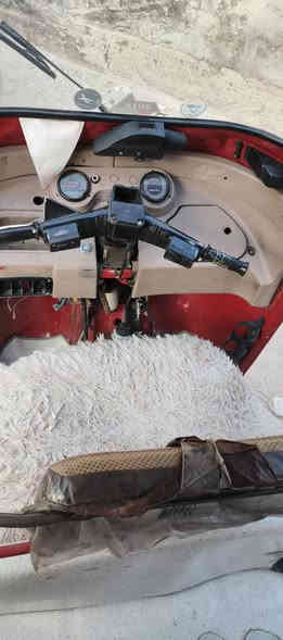 سلام عليكم تكتك باجاج اوراق قرار اصولي واجهيه من المرور محرك ٢٠ موديل ٢٠١٧ شهر ١١ كامله تخم تاير مكينه نا عمه كهربايات كلهه شغاله ما عايزه شي اسعر مليونين وسبع ميه وبيهه مجال 2700     ) ***********
