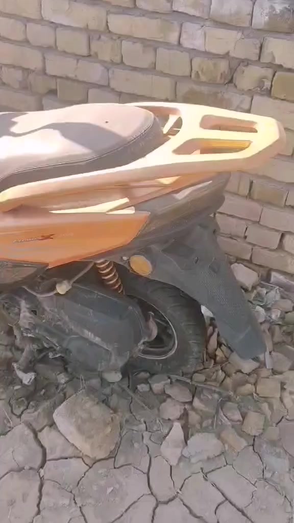 سكَنس صيني گايمه أبيع كوم حديد كفر بلادي شركة ٣٠٠ وبيها مجال حك الجية


**إذا كنت صاحب هذا الإعلان وتريد حذفه لأي سبب، رجاءا أرسل رسالة إلى الدعم الفني**