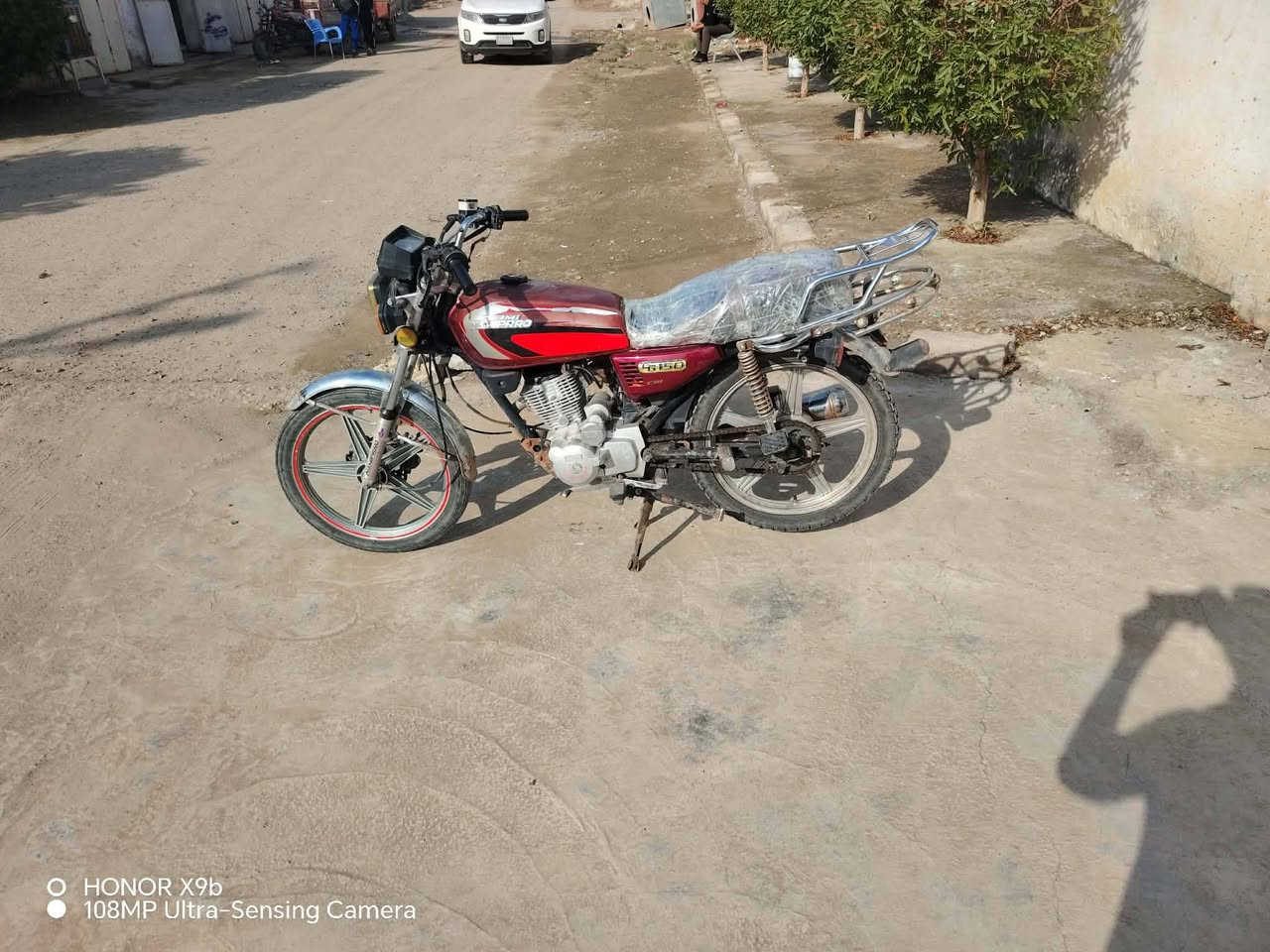 السلام عليكم 
دراجه سيفان للبيع موديل 2019
دراجه تريد شغلات خفايف شغاله شرط انطيك محرك مامفتوح بس يدخن يعني مستحق تجفيت نواقصه شي قليل ترهم مراوس 
مكاني ديالى الخالص التحويله الرقم ***********
