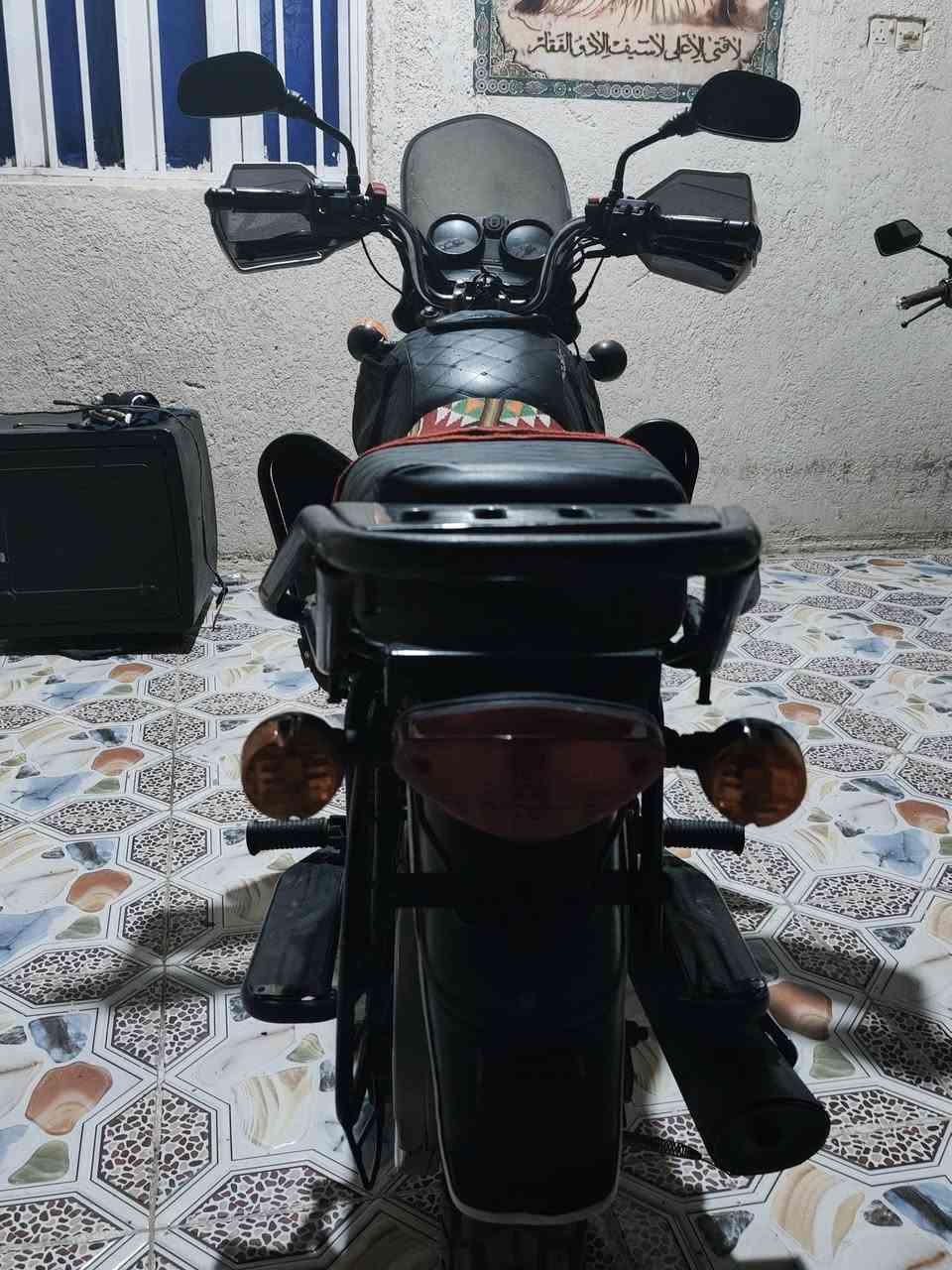 سلام عليكم 
دراجه بوكسر للبيع موديل 22
مرقم 
مجفته تجفيت شركه
سعر مليونين 300 وبيه مجال بسيط 

رقم ***********
مو شراي لا يتعبني 
العنوان ماجديه
