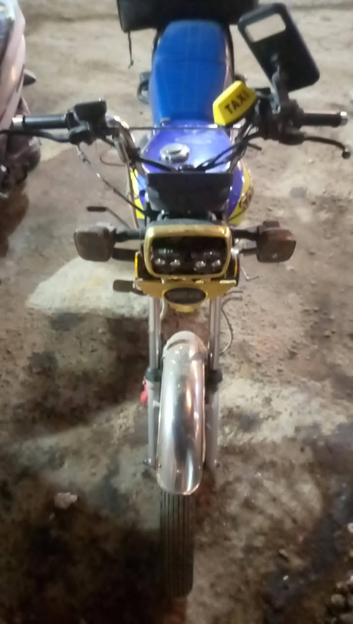 للبيع موديل 24 ماكينه مقفوله ***********
