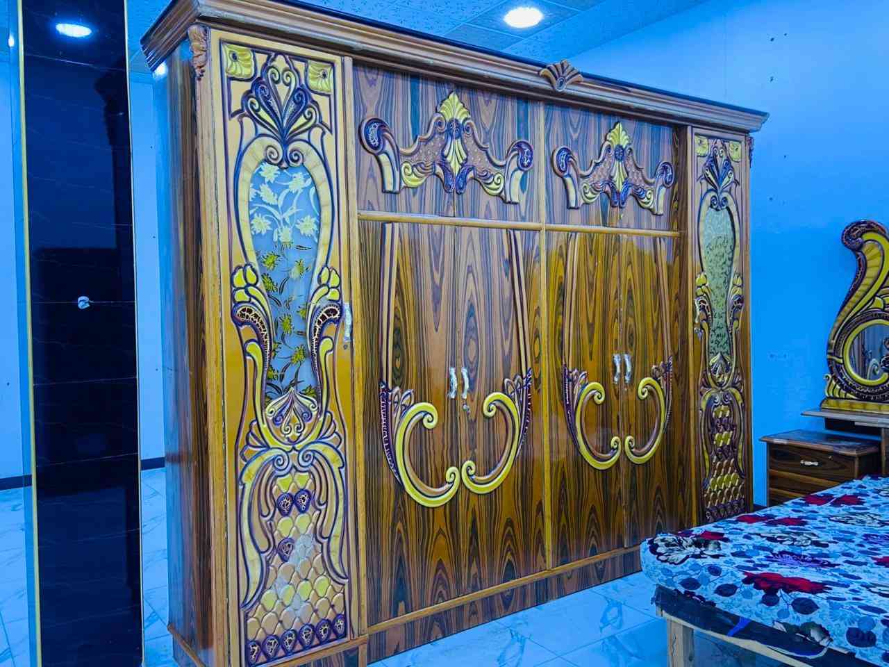 يوجد غرفه نوم صاج عراقي السعر ٧٠٠ وبي مجال للاستفسار ***********
