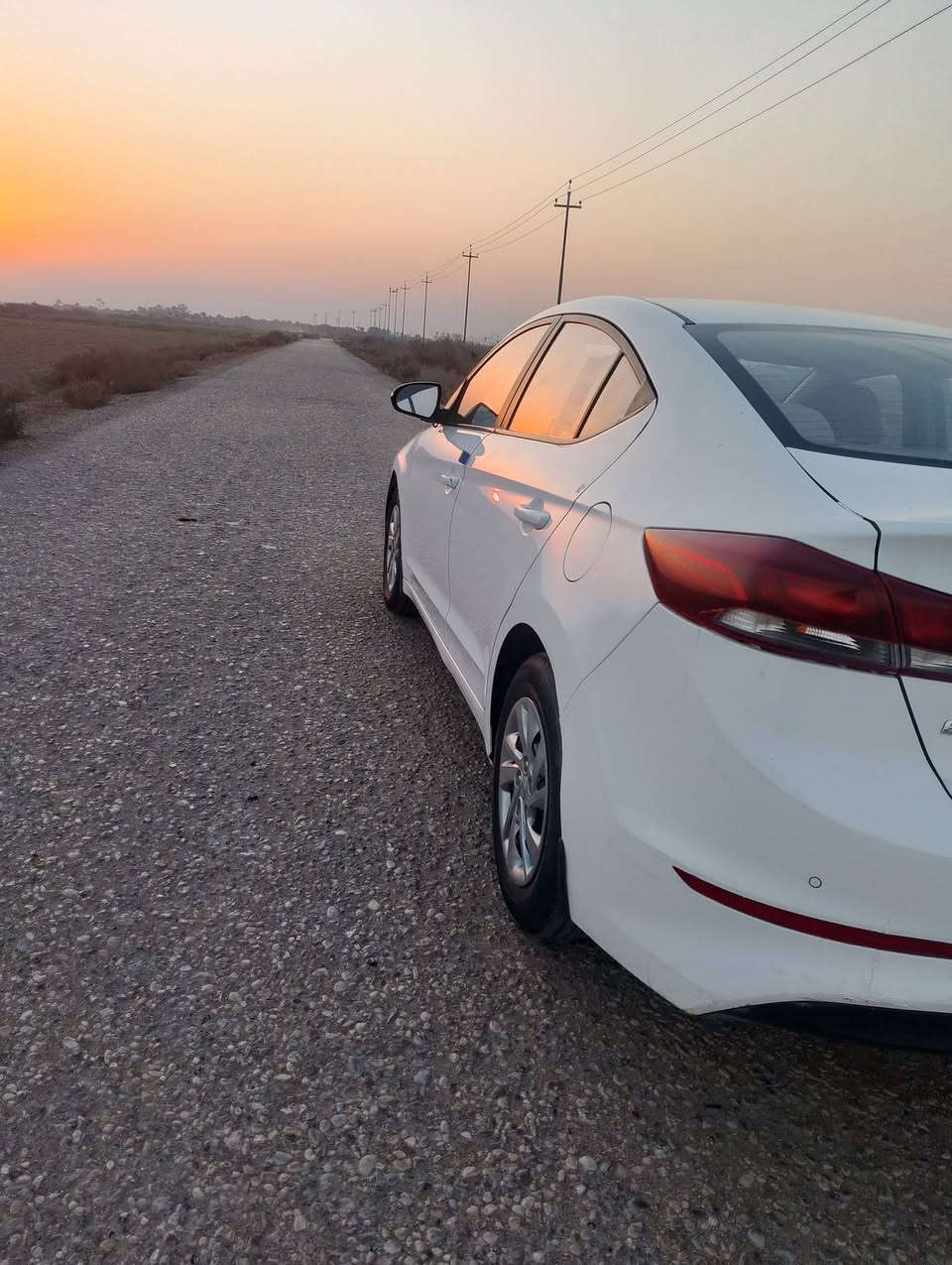 سلام عليكم الانترا موديل 2018 خليجي بيها جاملغ وبنيد ورش دوسه والباقي كفاله
 مكينه 2000 ماشيه 200km
 تبريد و حداديه 100% سياره جاهزه ماناقصها برغي مال جناي
سياره  معوقين ومخلصه يعني حره كبل داور  سعرها 122 وبيها مجال  
مكان سياره ذي قار / الشطره 
الاستفسار الاتصال 
***********
