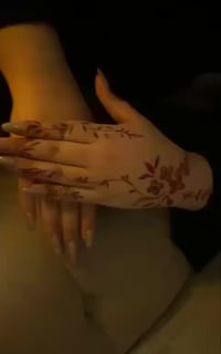 عروووووض العيد كل بنات اثنين الثالثة مجاني(نقش حنة) لارا لاونج ترحب بك...