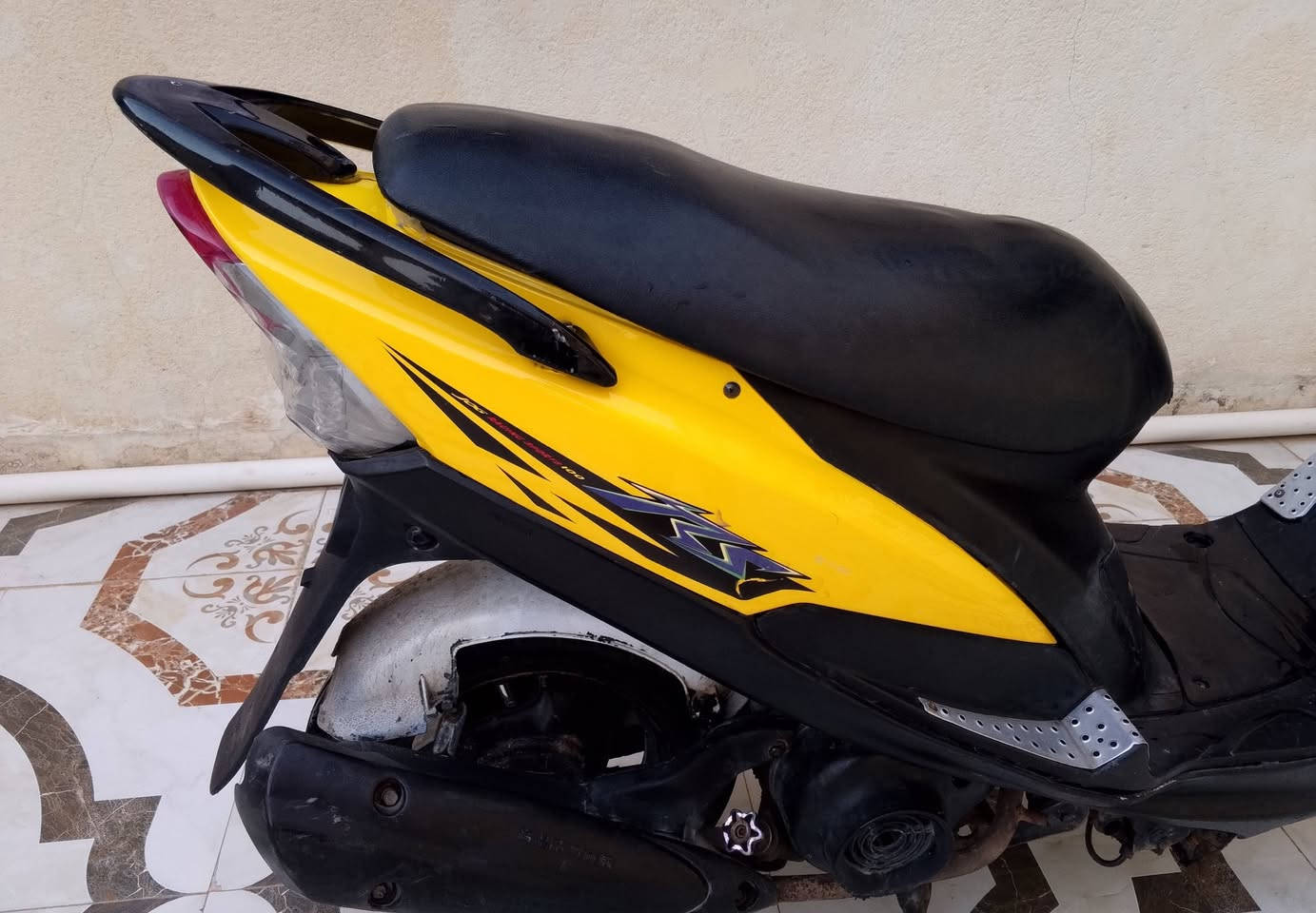 السلام عليكم
دراجة ماكس عدله للبيع 
مفتوحه  
سلف شغال اشاير شغالات 
السعر / 425 وبيه مجال 
مكان سوق الشيوخ


**إذا كنت صاحب هذا الإعلان وتريد حذفه لأي سبب، رجاءا أرسل رسالة إلى الدعم الفني**