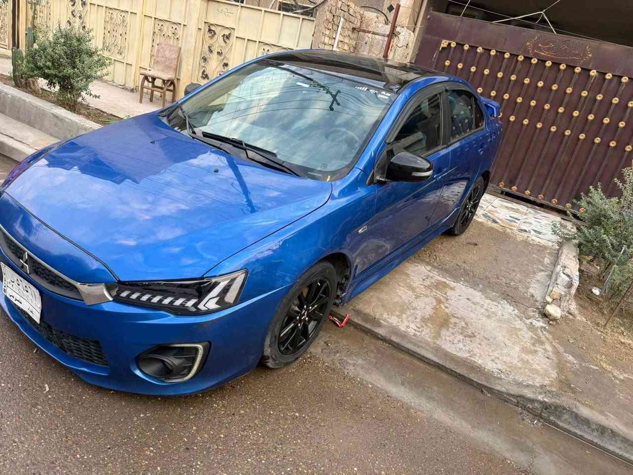 لانسر قرش ٢٠١٧ لمتد ادشن قماره سوده مواصفات فتحه سقف شاشا كامره شفتات كير تحكم ستيرن جهتين اشاير مري محرك ٢٠٠٠دوش حادث امريكا جاملغ امامي يسره مصلح بارد ونطخت عدي جاملغ يمنه وباب الصدر بدون دواخل ماشيا ١٠٢ميل سياره جاهزه اي نقص مابيها مكان السياره بغداد الغزاليه السعر ١١٧وبيها مجال بصيط بيع او مراوس *********** بغداد, العراق
