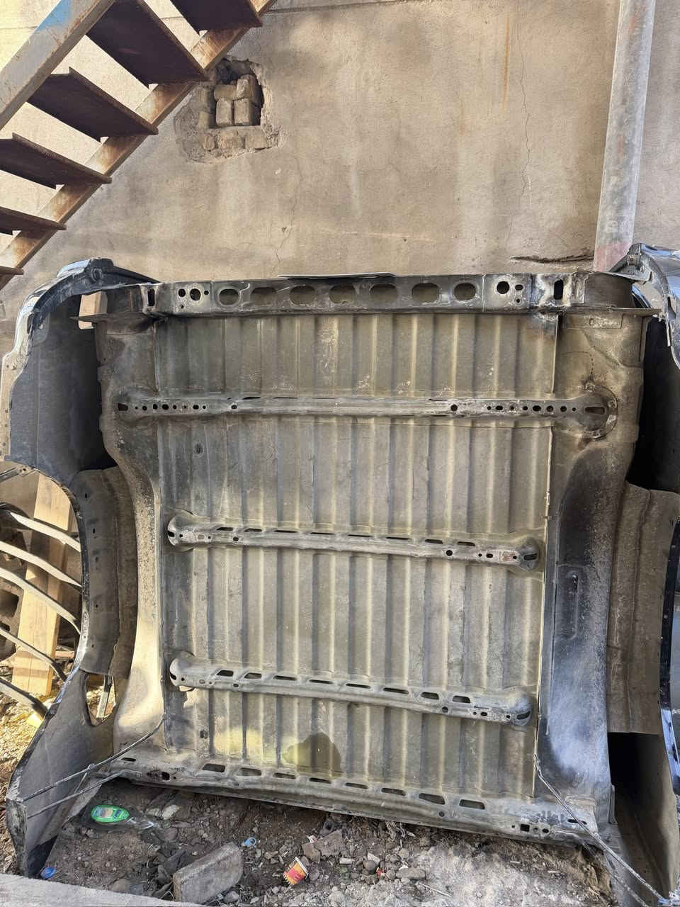 بدي رام قصير 2022 لون اسود بي طخه خفيفه للبيع مكانه بغداد ***********
