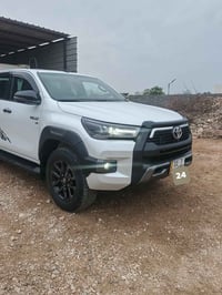 للبيع فور ويل فنجر 6 سلندر رقم بغداد بأسمي تحويل مباشر موديل 2024  الم...