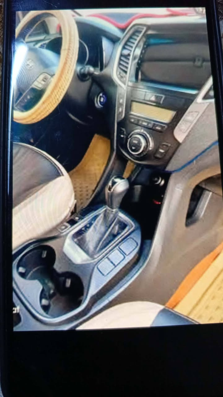 السلام عليكم للبيع سيارة سنتافي فول مواصفات ستة سلندر بدون صبغ رقم اربيل بسمي سعر 195 اوبي مجال شويه رقم الهاتف ***********  عنوان كركوك للبيع فقط
