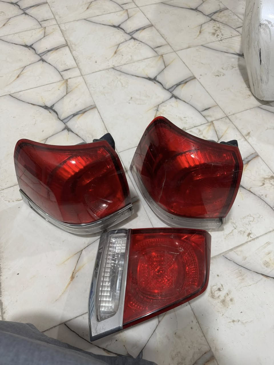 غراض لاندكروز موديل ٢٠١١  للبيع ***********
