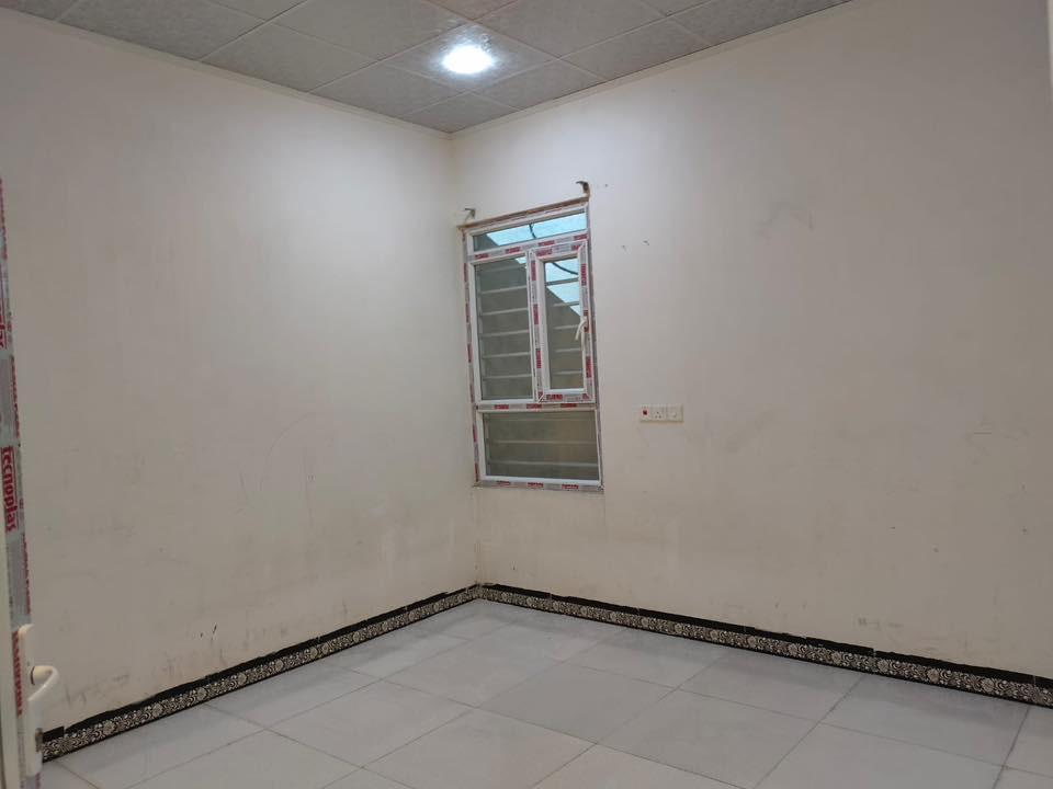 السلام عليكم
يوجد شقه طابق ثاني حي الصديق 

واتساب او التصال ع

***********
