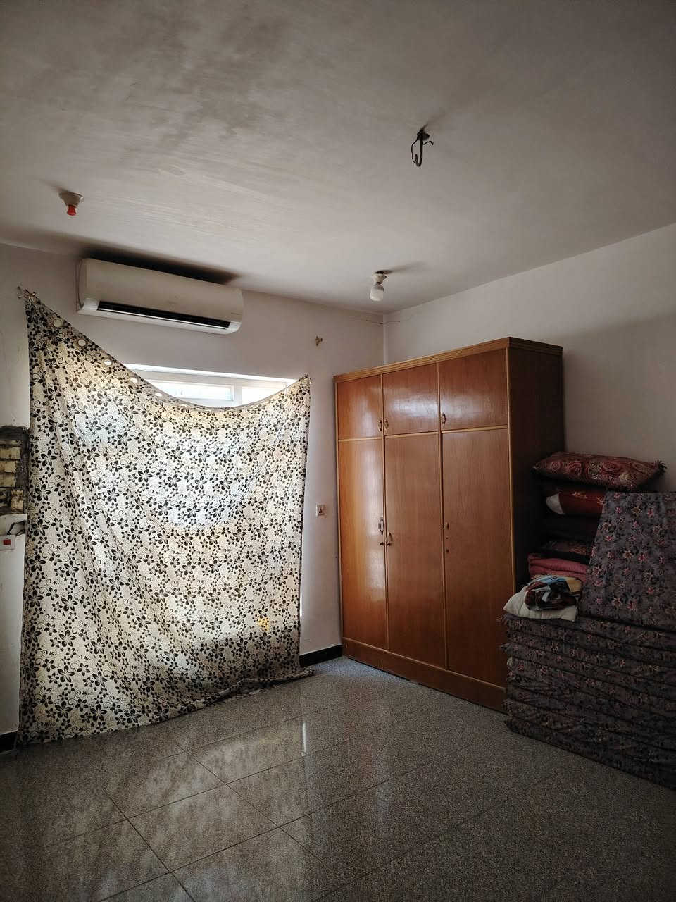 من رخصت الادمن المحترم بيت 150متر طابقين 3 نوم صاله استقبال خدمات مطبخ البيت مرتب المسيب الدوب السعر 58 وبي مجال *********** او مراجعه مكتب دلهي مقابل مطعم عمو مهدي
