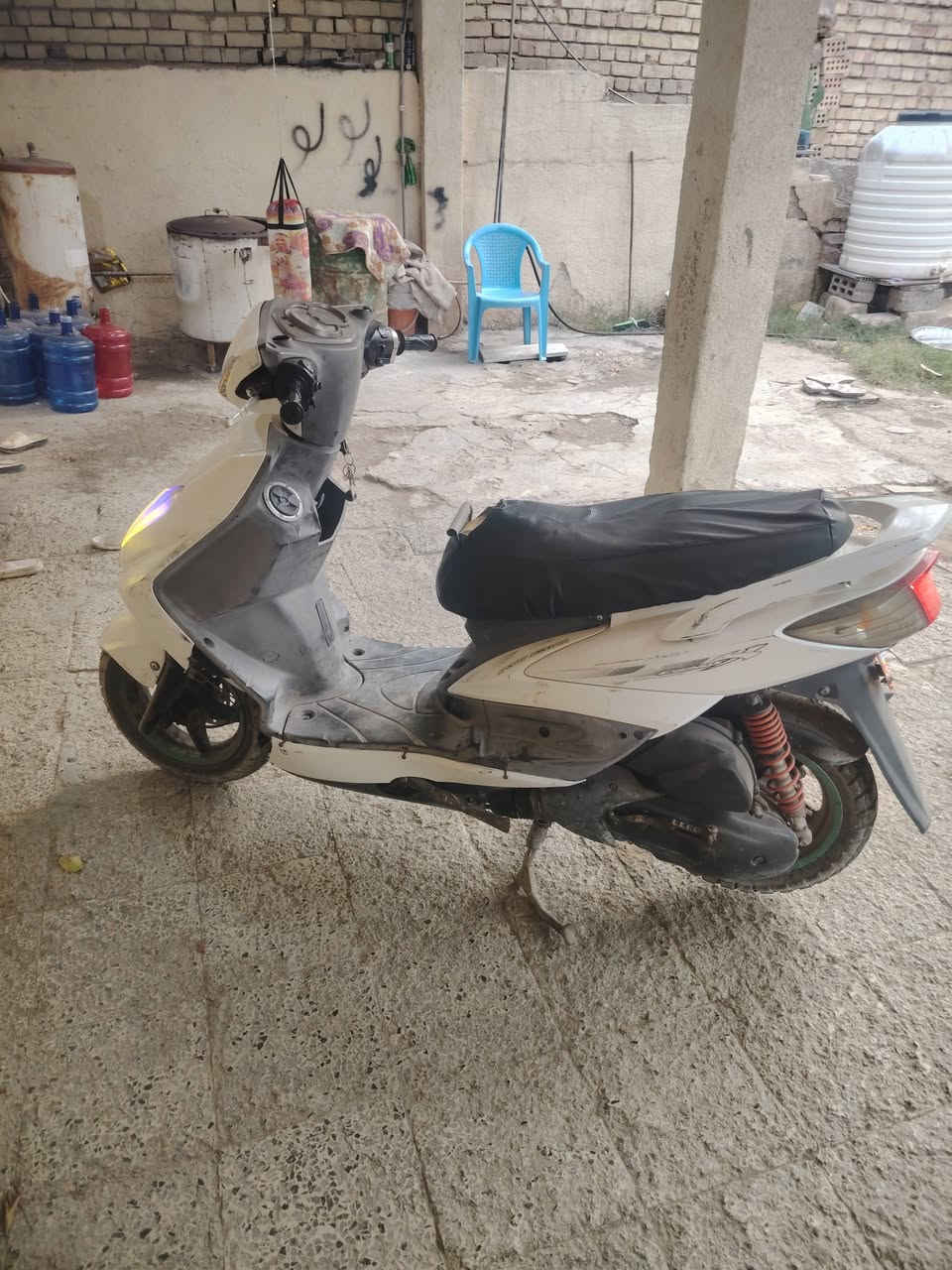 السلام عليكم دراجه سكنز فحل البيع مبدل بيها ولفات الله شاهد الدراجه خير من الله ما ناقصها شيه 550 اوبيها مجال شيه قليل مكانها اثار بابل ***********
