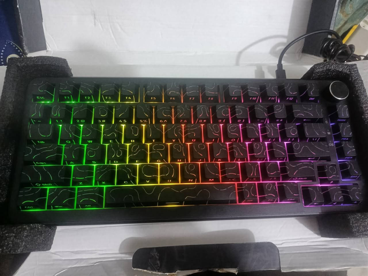 كيبورد AJAZZ .AK820 MAX
اللون اسود 
Magnetic switch 
السعر 50 مع التوصيل 
العنوان بغداد الشعب حي اور 
***********
