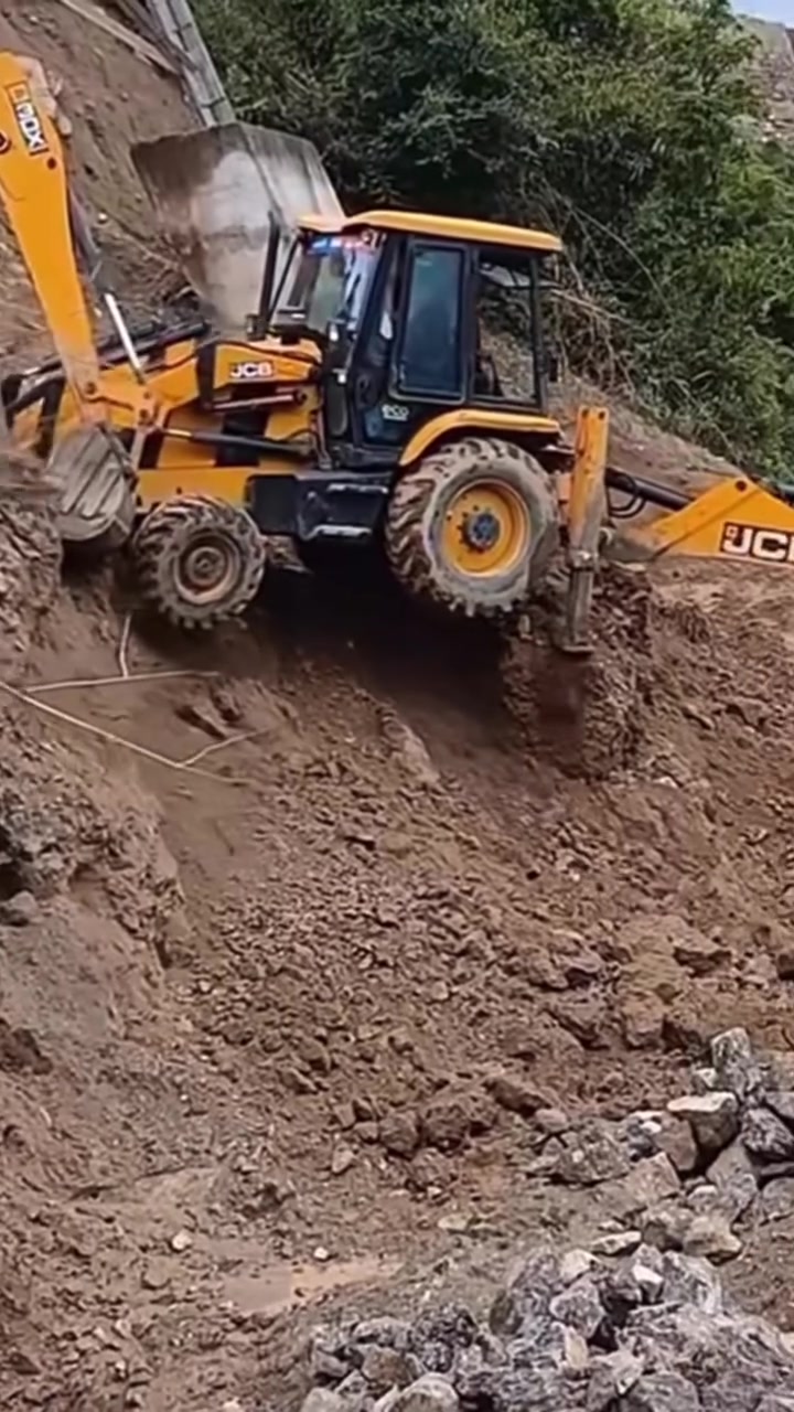 Jcb 3cx while hard work 😓   #كربلاء #كوت #اربيل #بغداد #بصرة


**إذا كنت صاحب هذا الإعلان وتريد حذفه لأي سبب، رجاءا أرسل رسالة إلى الدعم الفني**