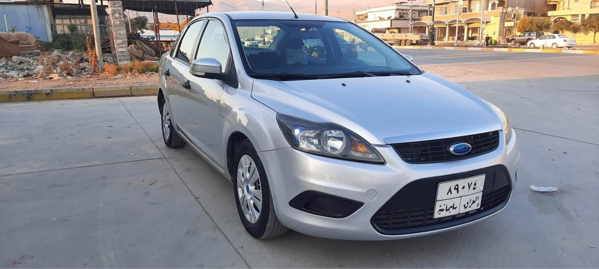 گێر عادی
 بێ تەقەوڕەقە
 دو جام کارەبا 
ڕەقەم باریک سەنەوی تازە 
سێ پارچە بۆیاخ 
بێ ناو بێ ئێرباگ 
گێڕ و مەکینە بە شەرت 
سەیارەکە هیچ کێشەیەکی نیە پێویستم بە پارەیە بۆیە ئەیفرۆشم 
ژ.م/
0772 341 8089 Singapore
