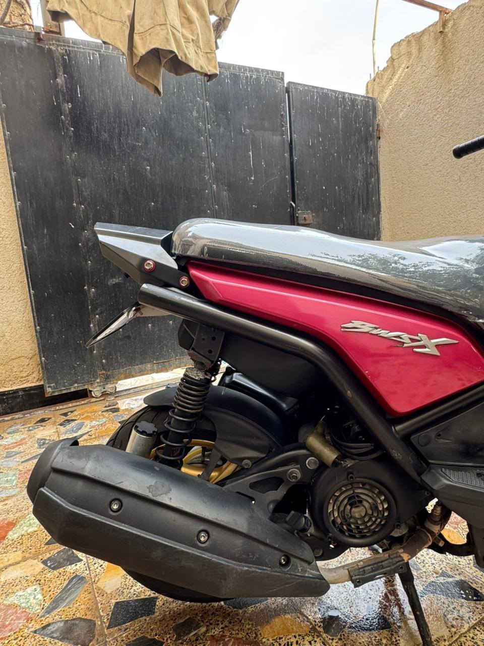 سلام عليكم ورحمة الله دراجه سكنس جبلي كفاله عامه برغي اذا ناقص بيه لدراجه ترجع لدراجه مال رمبه اقل الشهر من نزلتها بيها اوراق ومكاتبه ومنفيس دخول الحاويه الدراجه خير من الله مال جناي مكينه ناعمه متنسمع وشلعه ومعدل شرط اجيب وياك فيتر وتفحص ب اي مكان اذا بيها شي تجاري لدراجه مديل حديث 2015 اصل ونضافتها كدامكم الجديد يسولف وعليها تخم تايرات جديد وما ماشيه هواي لدراجه مكاني البصره الجزيره الرقم *********** السعر 1550 وبيها مجال قليل حك الجيه
