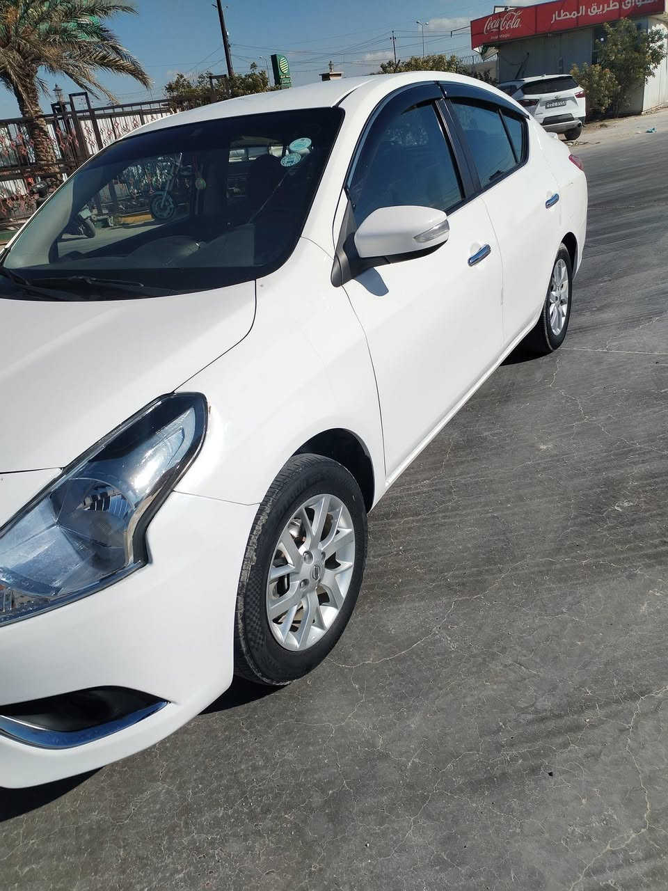 نيسان سني مصري 2023
كفاله عامه فقط الدعاميه الأمامية مبدله
الباقي كفاله اربع جام كهرباء قطعتين تبريد شاشة كامره وتحكم ستيرن حساسات خلفيه ويل كب السيارة جديده وحلوه مكينه حداديه جديده
العنوان نجف الاشرف 
السعر 117 وبيها مجال
الرقم
***********
