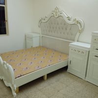 معرض دبي للأثاث • غرف نوم • الموصل الجانب الايمن