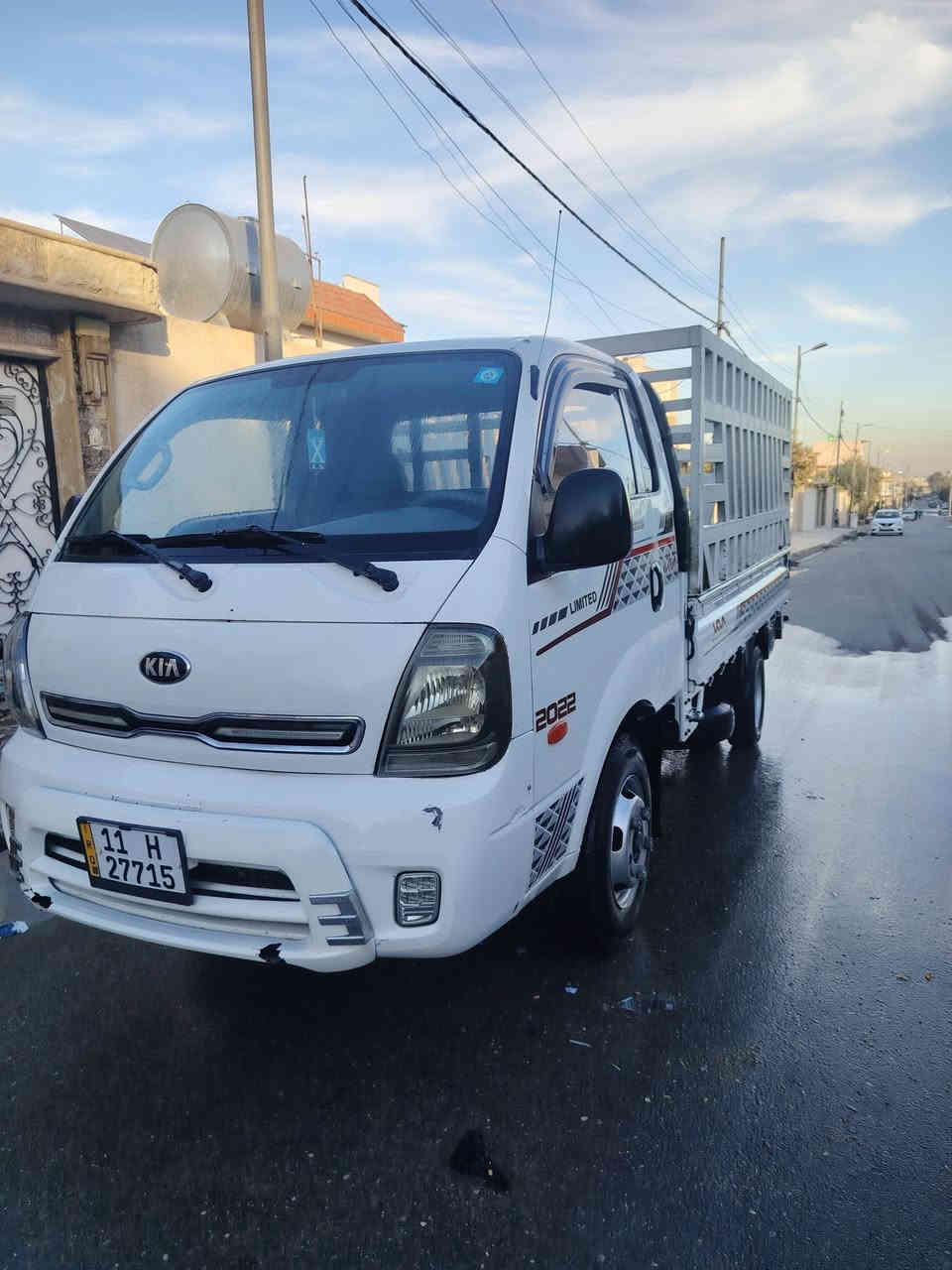 كيا فحل موديل 2022 رقم بغداد انكليزي بيها حصة كاز تحويل ثاني يوم للاستفسار الاتصال *********** مكانها موصل الجانب الأيمن
