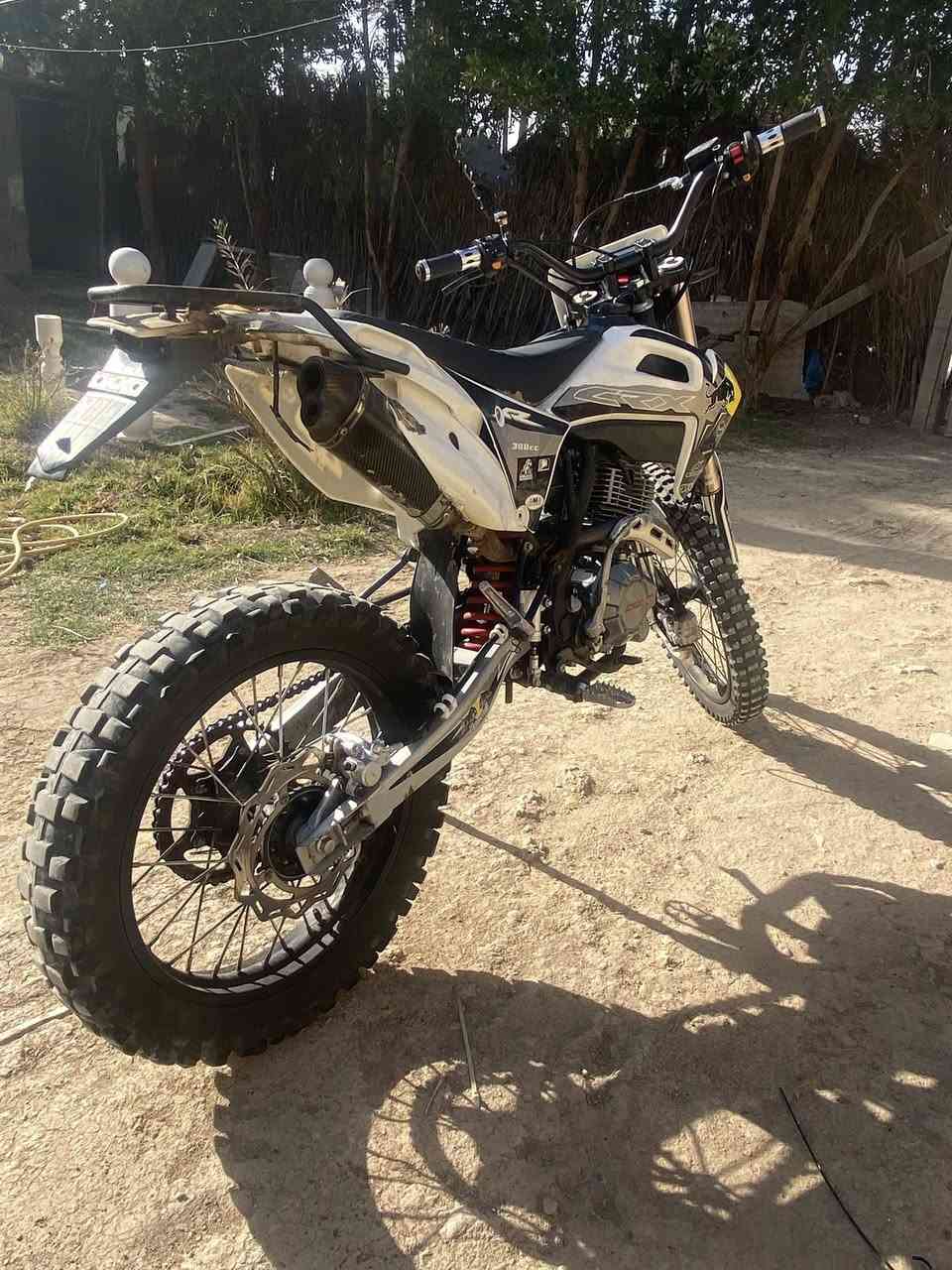 قفاز    crx  للبيع موديل 2024 كفاله    صالنصه رياضي رعيده300cc عامه اوراق اصولي العنوان بغداد الستفسار رقمي ***********
