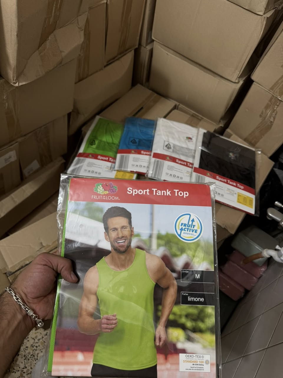 متوفر فانيرات رياضية  صناعة اوربية متوفر باللون الازرق بسعر مناسب جدا جدا متوفر بيها كل القياسات للبيع بالجملة اقل كمية 12 قطعة درزن متوفر توصيل جميع المحافضات


**إذا كنت صاحب هذا الإعلان وتريد حذفه لأي سبب، رجاءا أرسل رسالة إلى الدعم الفني**