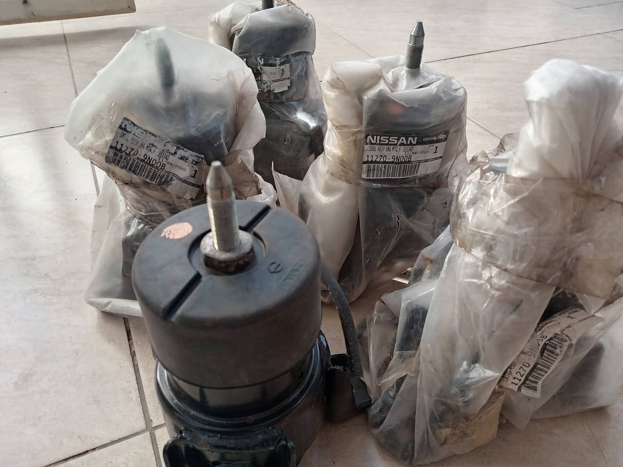 اذاين اصليه  نيسان ماكزيما
2016 - 2023
.كماليات البرزنجي وات ساب ***********
