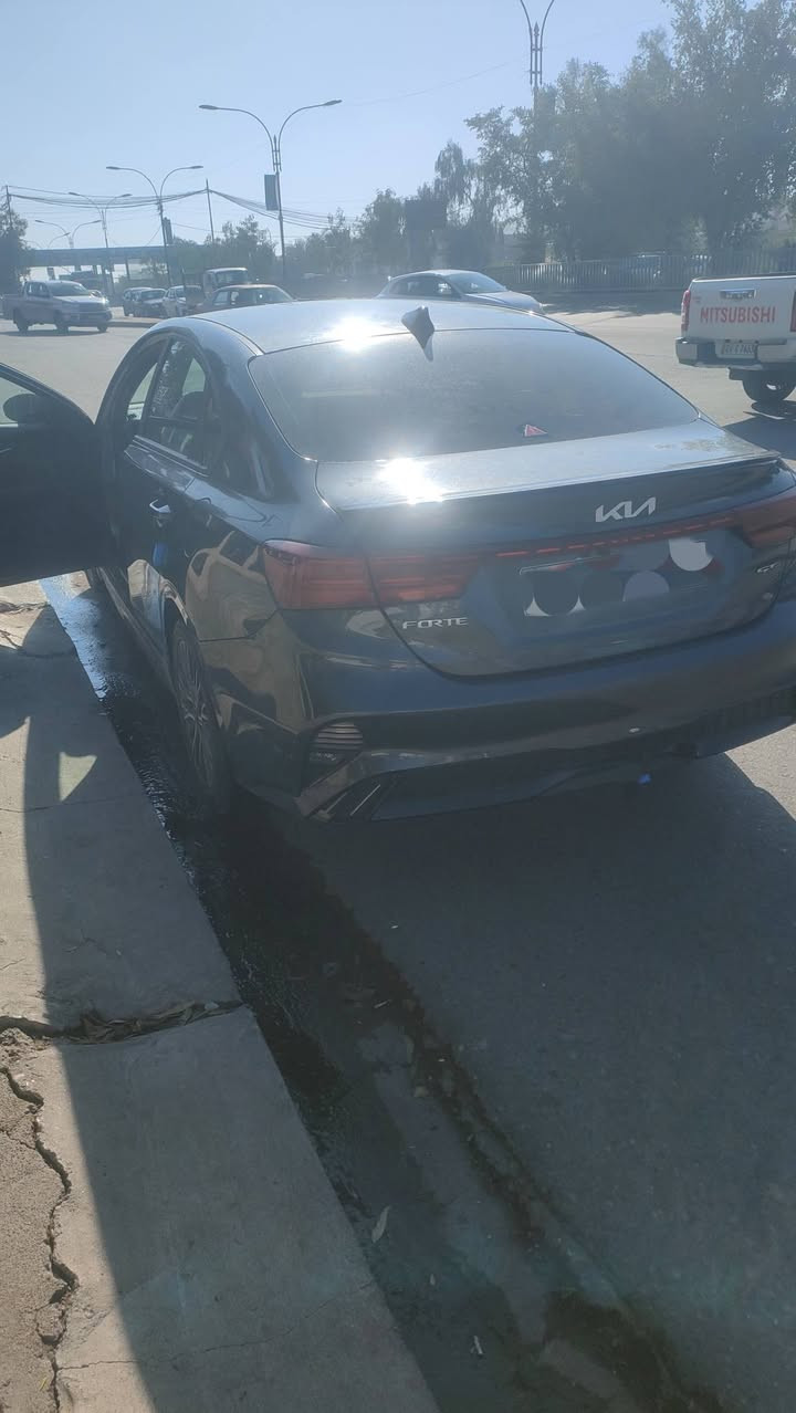 كيا فورتي جيتي لاين 2022
كلين بدون صبغ 🔥 
مكان السيارة : موصل  

🛠️ المحرك: 4 سلندر 2000 دوش المرغوب
⚙️ المواصفات:
• بصمه تشغيل بصمه ابواب تشغيل عن بعد
• كشنات جلد 
• شاشة كبيرة وكاميرا
• CarPlay و android
• تحكمات ستيرن
• أوتو ستوب
• قيادة ذاتية
• تحديد سرعة وتحديد مسار
• رادارات أمامية وجانبية وخلفية
• مثبت سرعة
• مانع انزلاق
• 3 انضمة قيادة
• جميع الايرباكات سليمة
📌 تفاصيل إضافية:
• السيارة رقم دهوك باسمي 
• لون السيارة نفطي🖤
•ماشيه 27 ميل
• الكير والمحرك بحالة ممتازة – شرط الفحص
• صدر وخلف "بلادي"
• الرادار وحجر البيئة والكزوز  كلها أصلية
***********💫💫🚧
