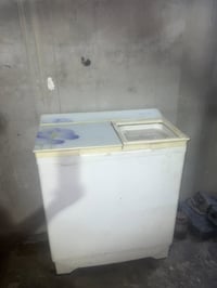 غساله البيع كل عيب مابيه سعره ٥٠الف وبيه مجال 07886755262